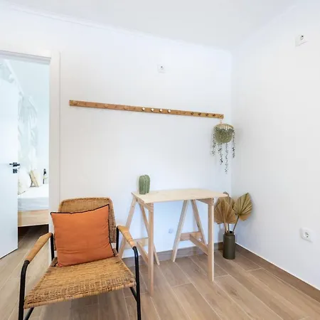 The Sunset Apartment *